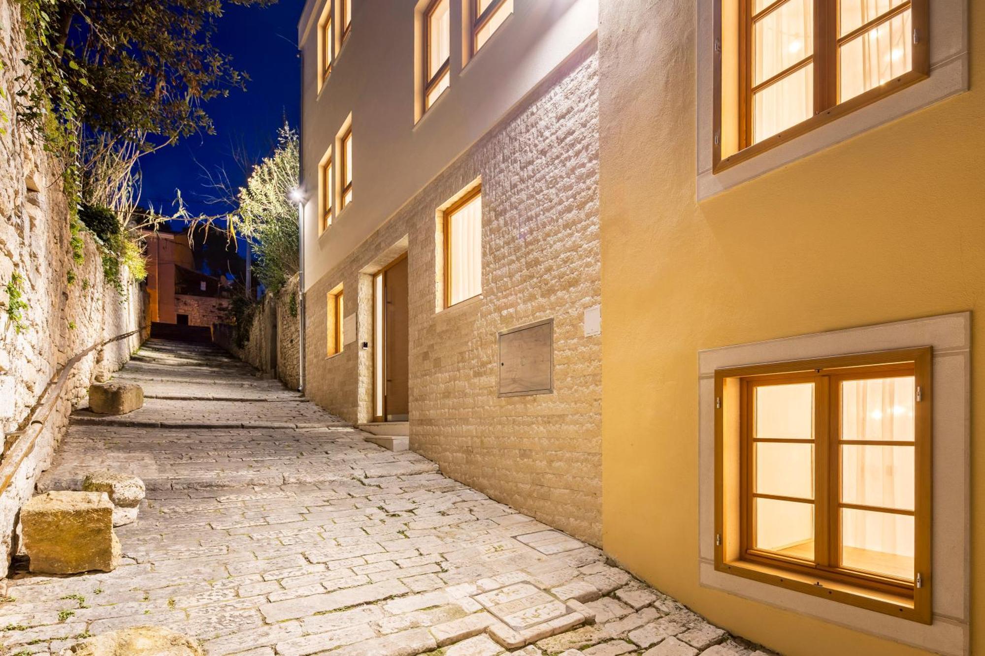 Pula Residence Rooms And Apartments Old City Center מראה חיצוני תמונה