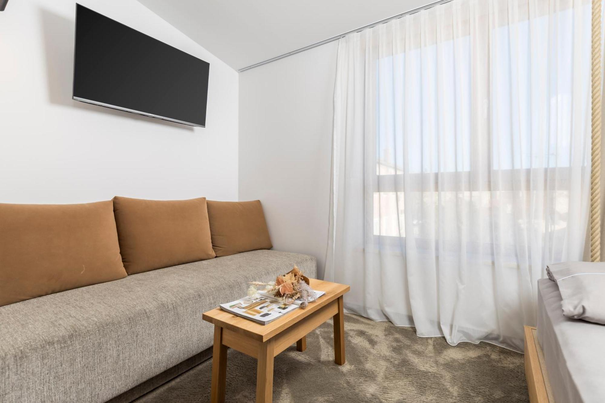 Pula Residence Rooms And Apartments Old City Center מראה חיצוני תמונה